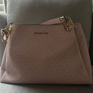 Michael Kors Pink Shoulder Bag with Gold-Tone Hardware